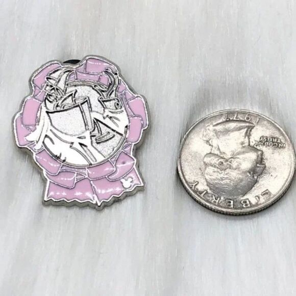 🔮 5/$25 Disney Bedknobs And‎ Broomsticks Secretary Bird Pin - Picture 3 of 4